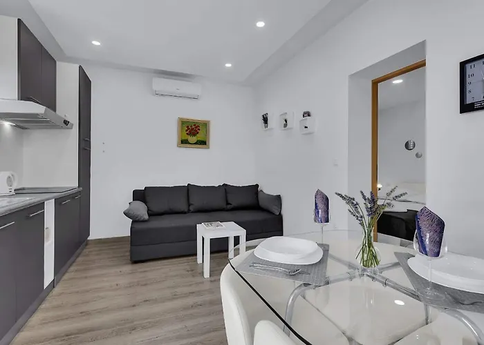 Sunny Garden Ana Apartament